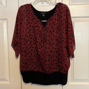 💛 ACCEPTING ANY OFFER 💛 AB STUDIO Red Bat sleeve Blouse